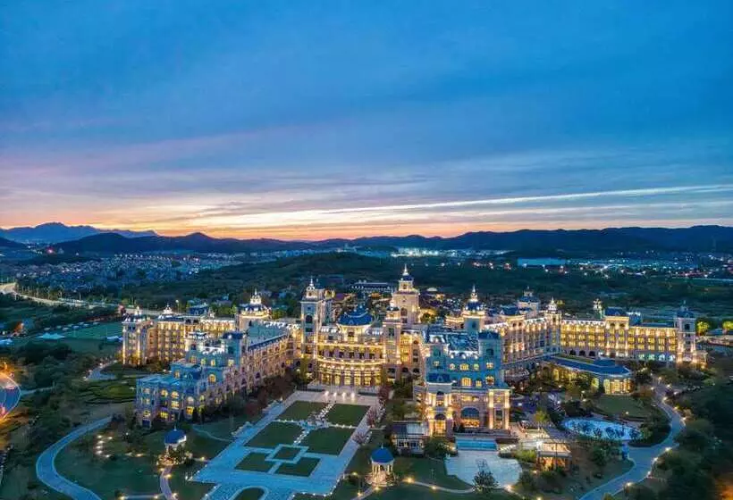 ホテル Hilton Dalian Golden Pebble Beach Resort