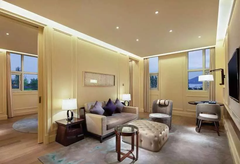 ホテル Hilton Dalian Golden Pebble Beach Resort