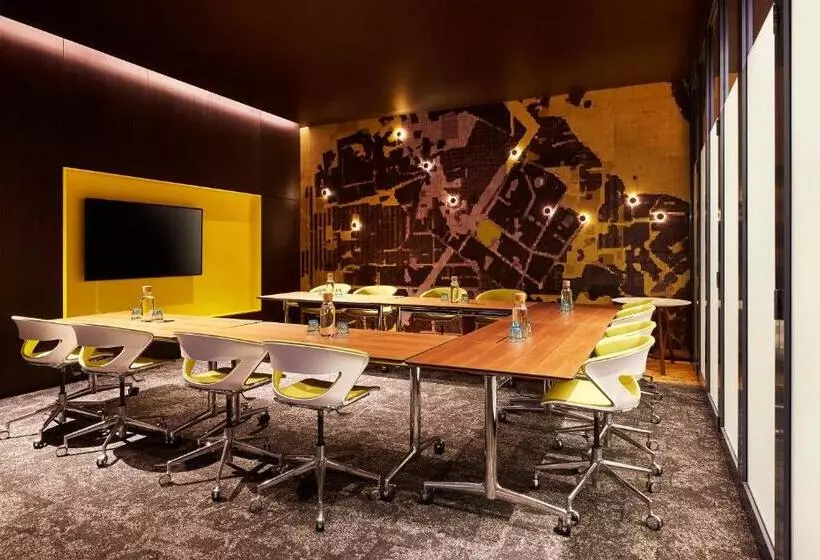 هتل Holiday Inn Express Newcastle, An Ihg