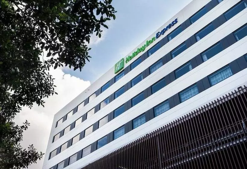هتل Holiday Inn Express Newcastle, An Ihg