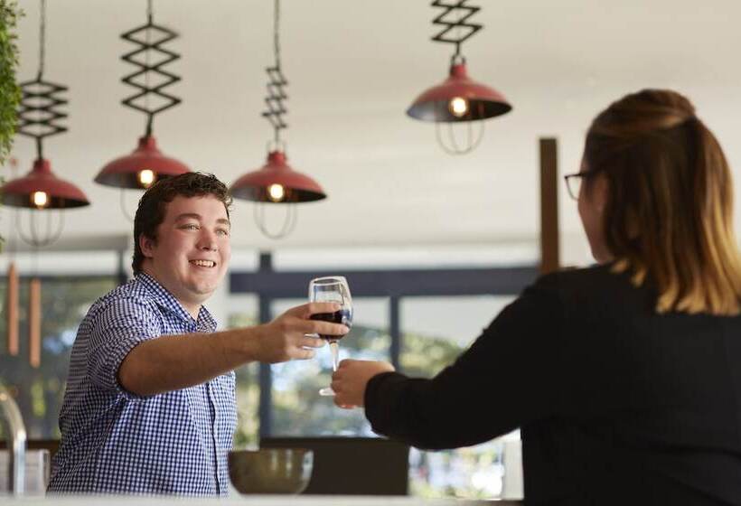 בית מלון כפרי Holiday Inn Express Newcastle, An Ihg