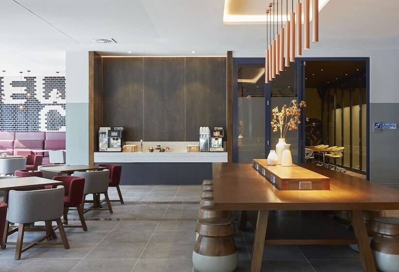 בית מלון כפרי Holiday Inn Express Newcastle, An Ihg