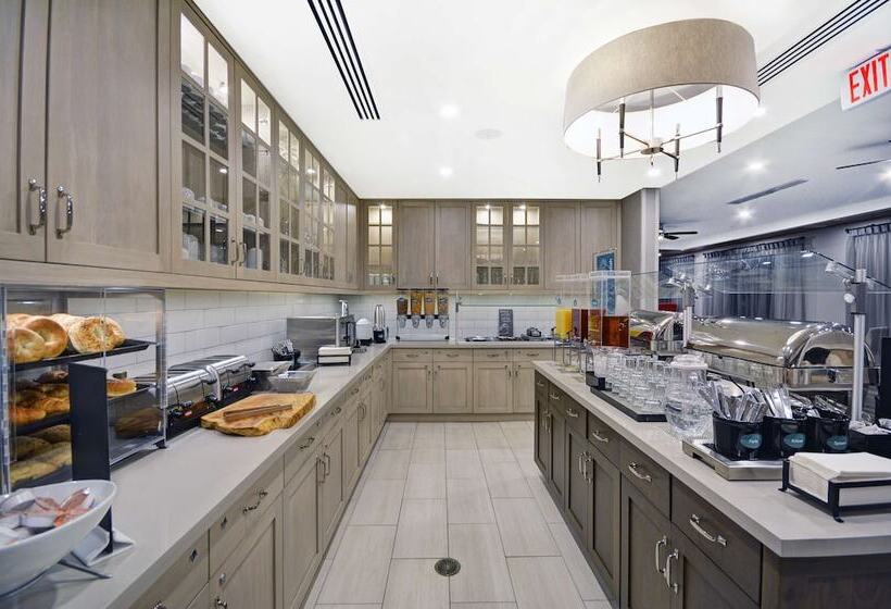 ホテル Homewood Suites By Hilton Athens Downtown University Area