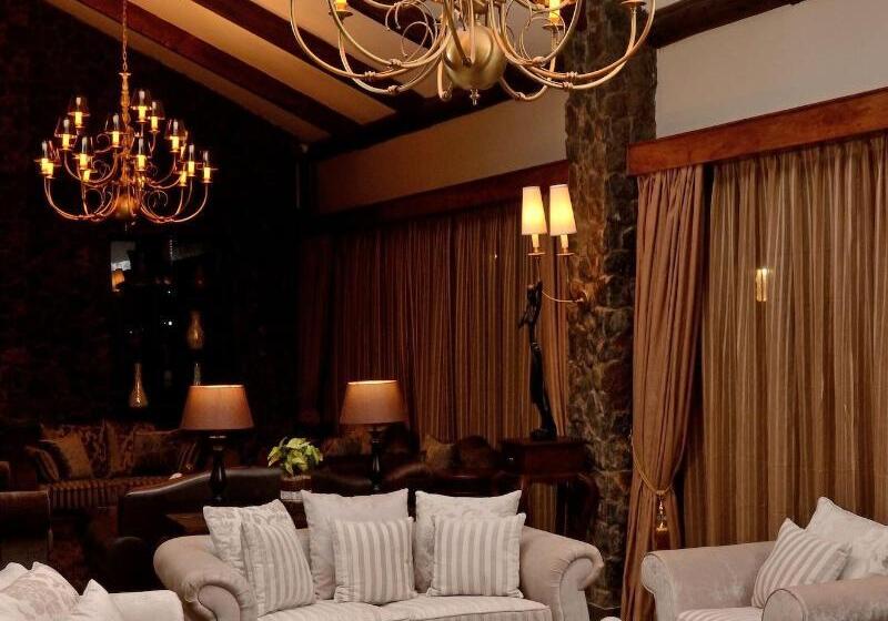 Отель Ngorongoro Oldeani Mountain Lodge