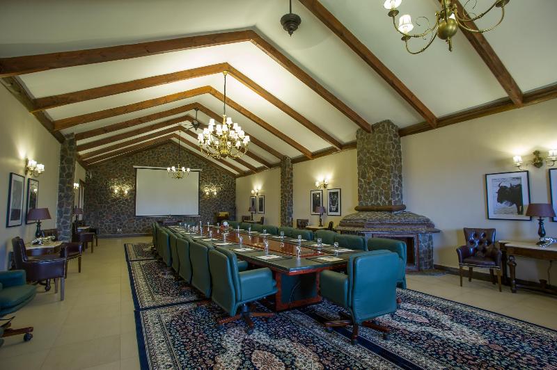 Отель Ngorongoro Oldeani Mountain Lodge