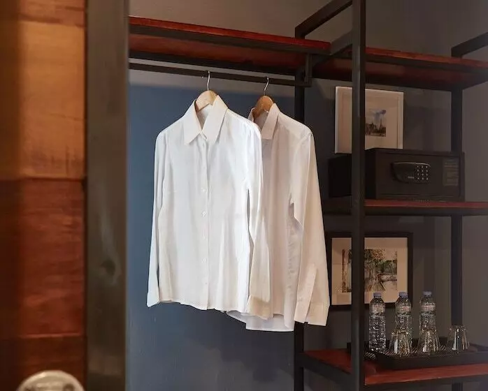 هتل W22 By Burasari