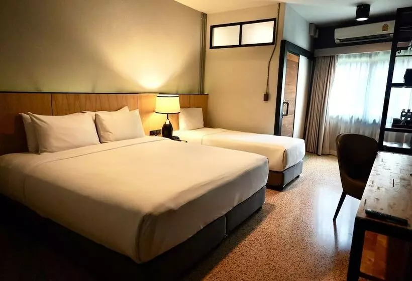 هتل W22 By Burasari