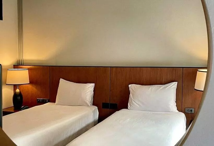 هتل W22 By Burasari