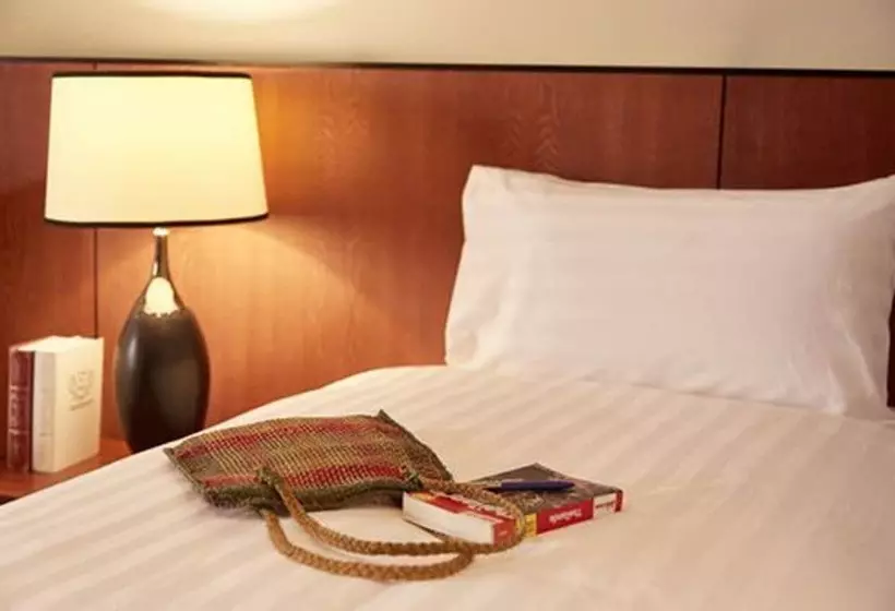 هتل W22 By Burasari