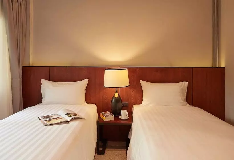 هتل W22 By Burasari