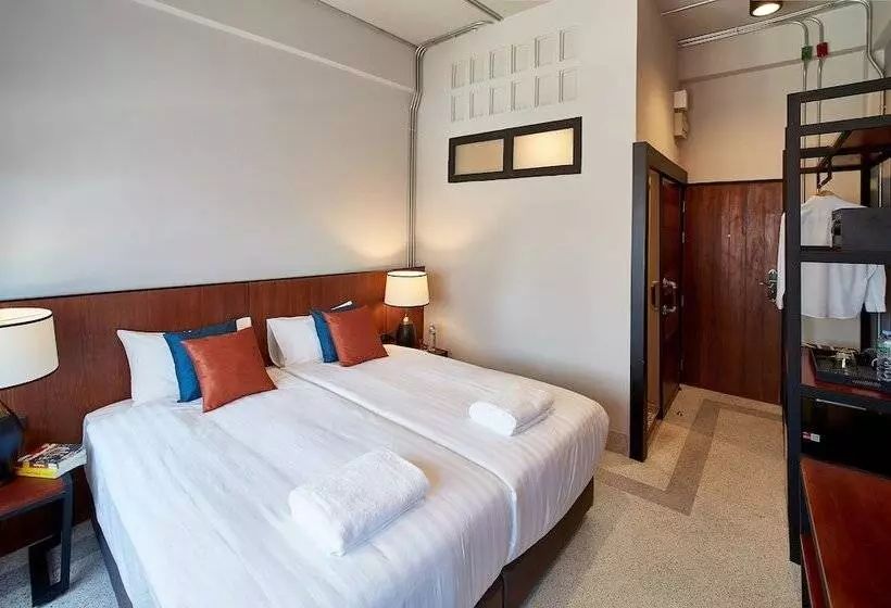 هتل W22 By Burasari