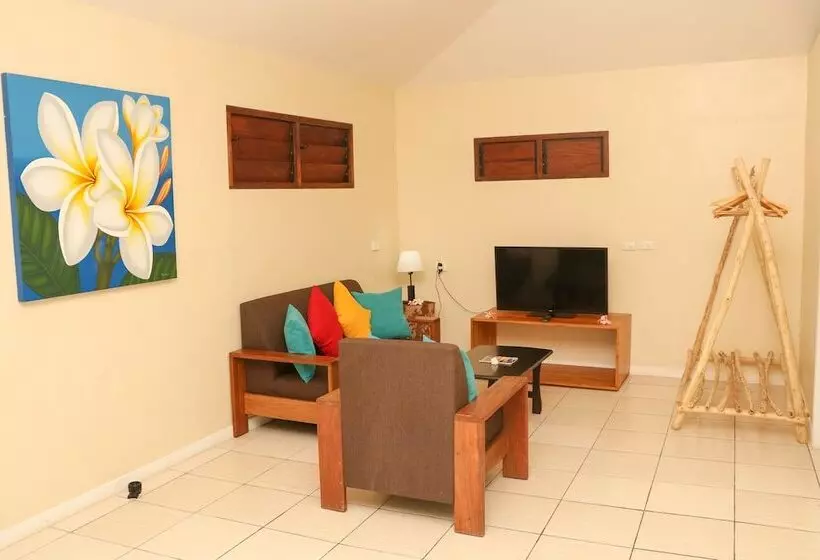 هتل Blue Bay Resort