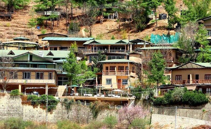 هتل Jambayang Resort