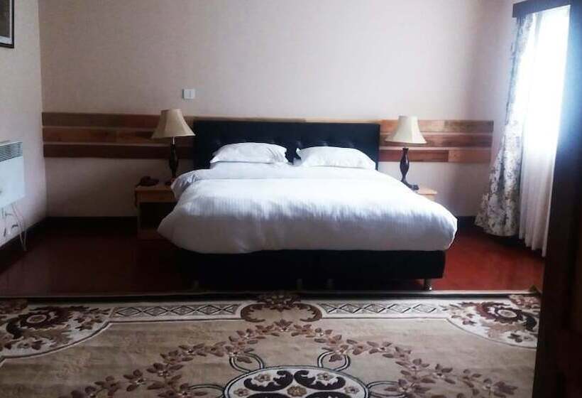 هتل Jambayang Resort