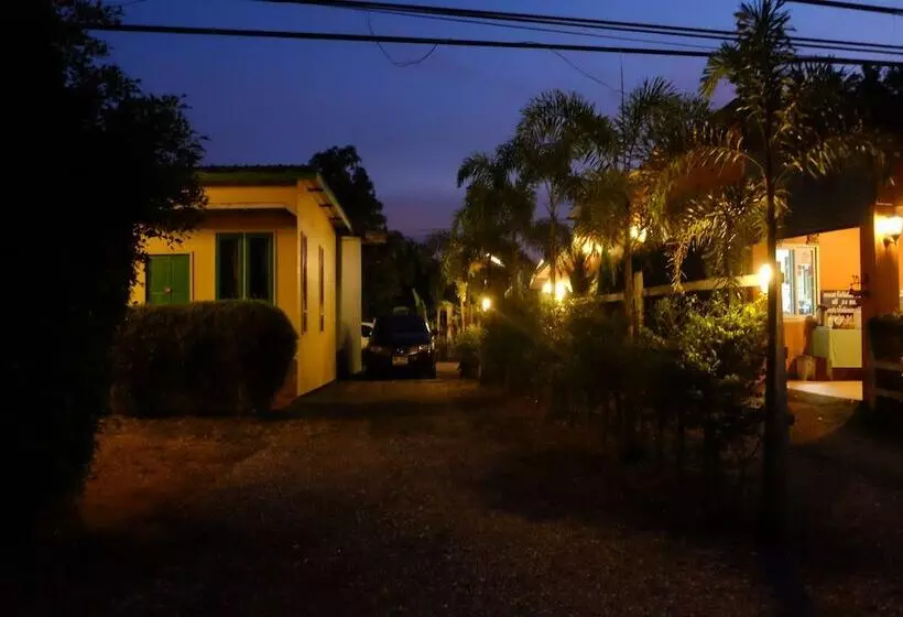 ホテル Kaikatak Resort