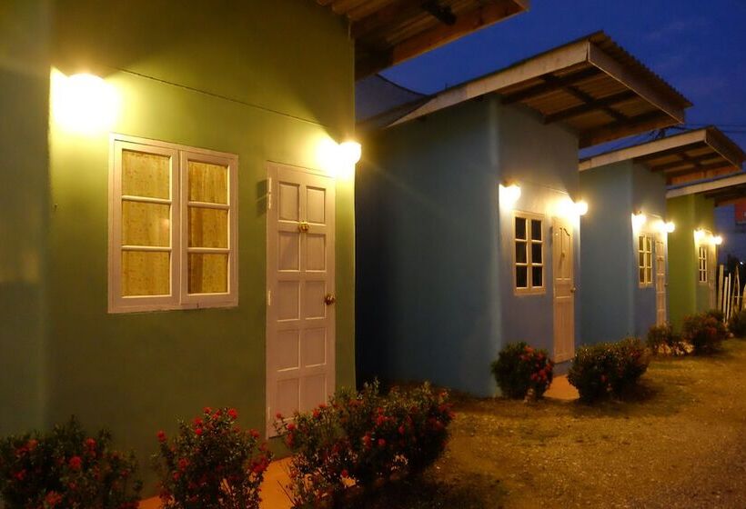 هتل Kaikatak Resort