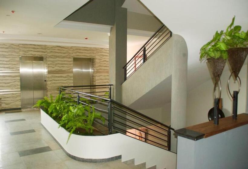 هتل Kiriri Garden