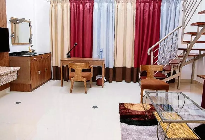 هتل Kiriri Garden