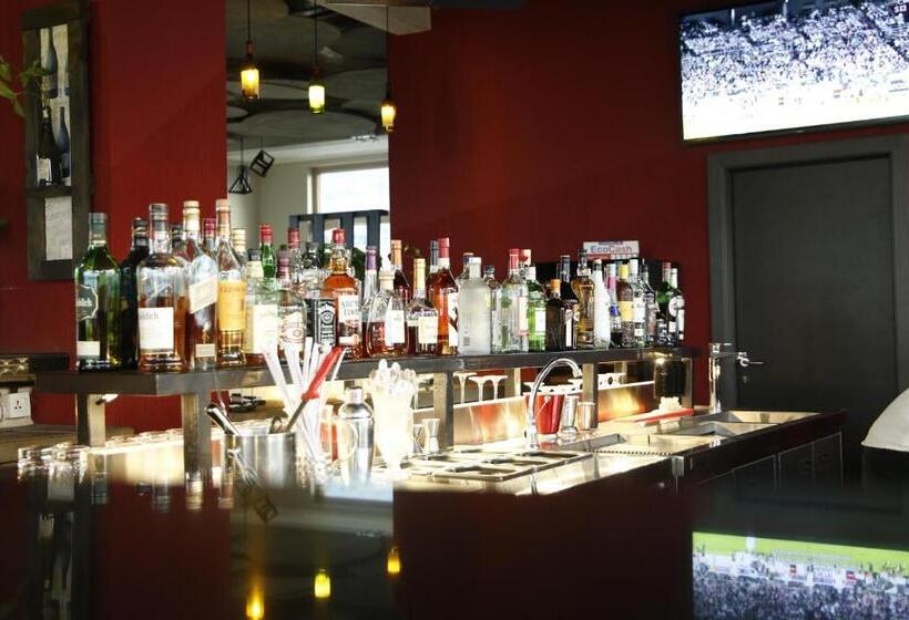 هتل Kiriri Garden