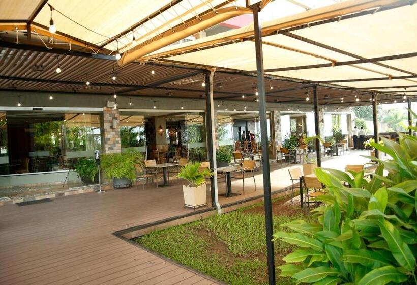 هتل Kiriri Garden