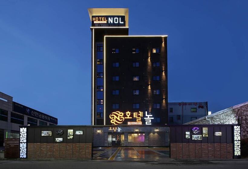 Hotel Nol