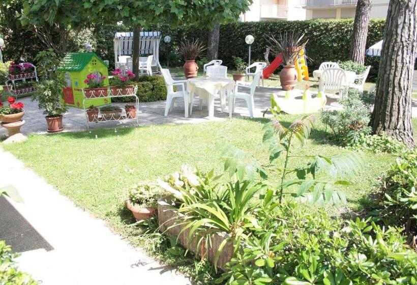 فندق Perla Del Mare