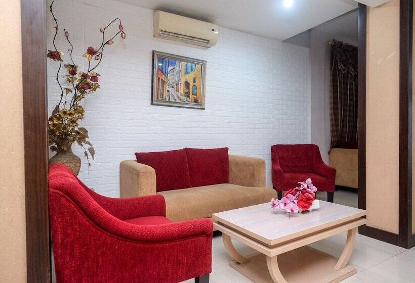 בית מלון כפרי Reddoorz Plus At Grand Populer