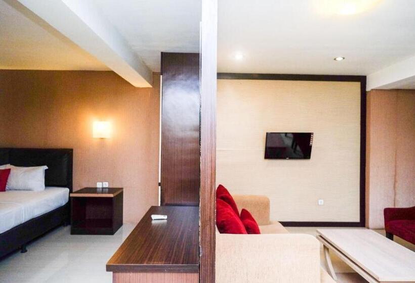 בית מלון כפרי Reddoorz Plus At Grand Populer