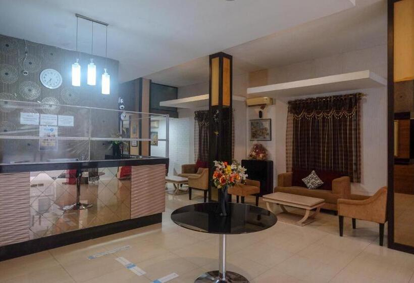 בית מלון כפרי Reddoorz Plus At Grand Populer