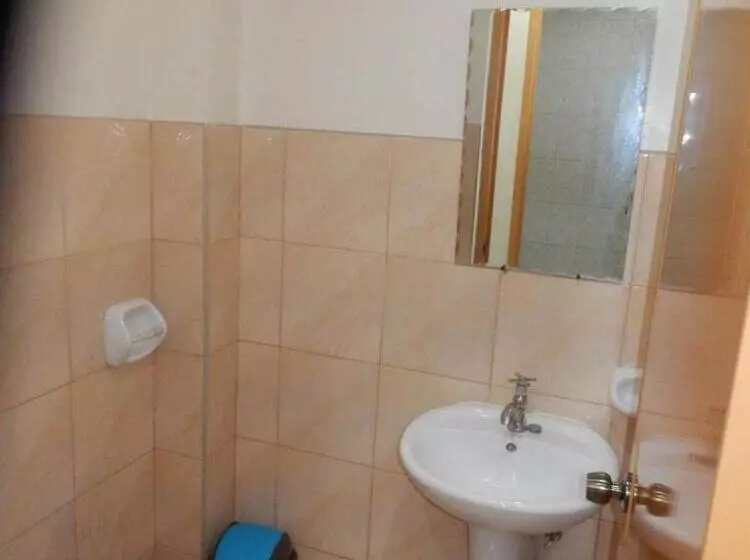 هتل Sunshine Paradise Inn