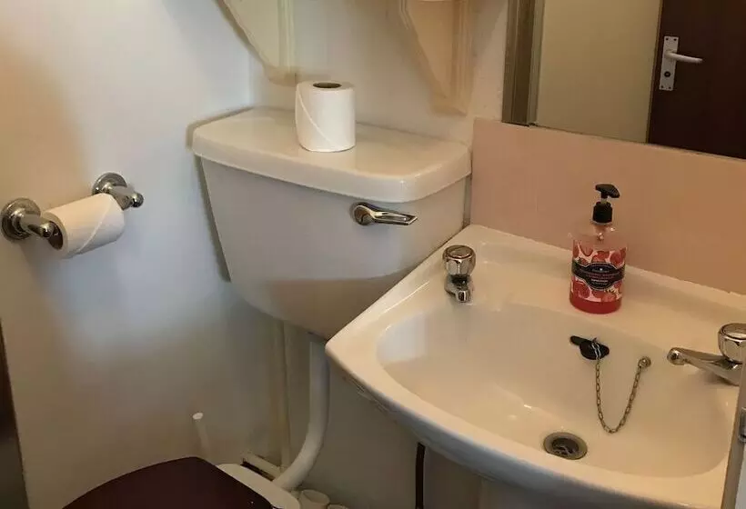 Hotelli The Old Coach House