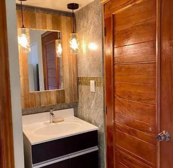 Hotelli Vista Las Olas Resort