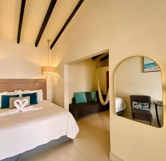 Hotelli Vista Las Olas Resort