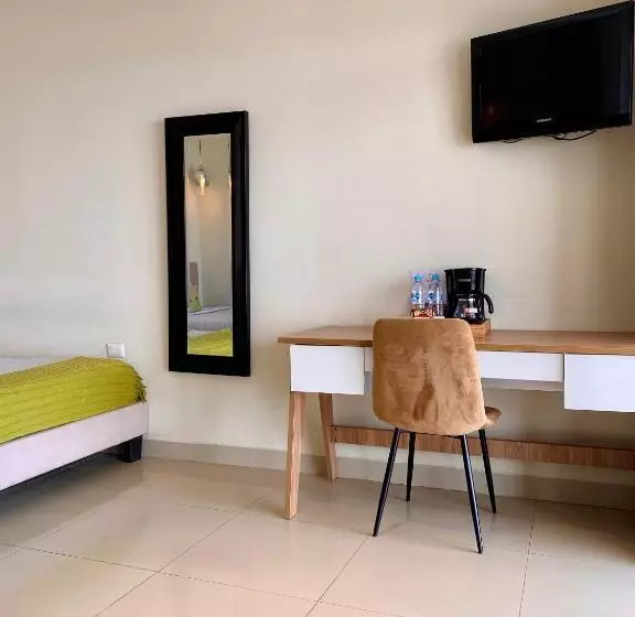 Hotelli Vista Las Olas Resort