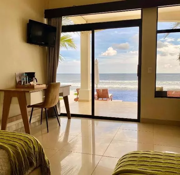 Hotelli Vista Las Olas Resort