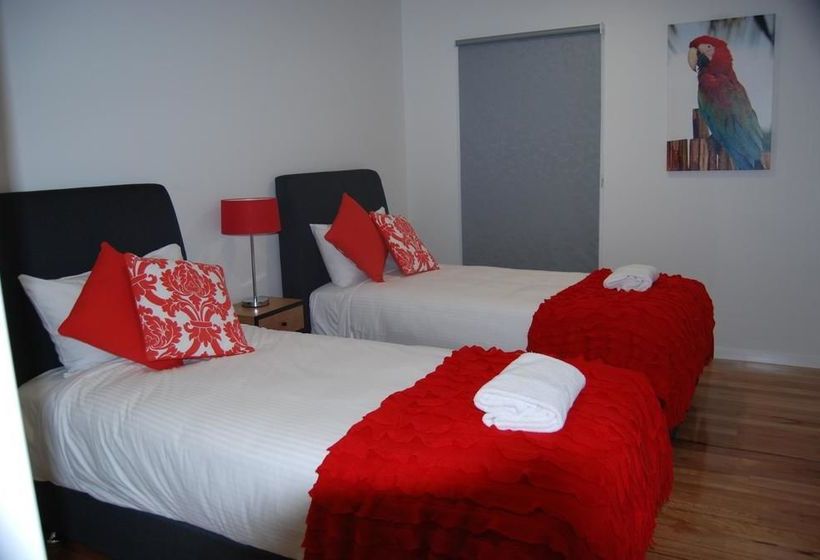 Pearls On Sapphire Beach