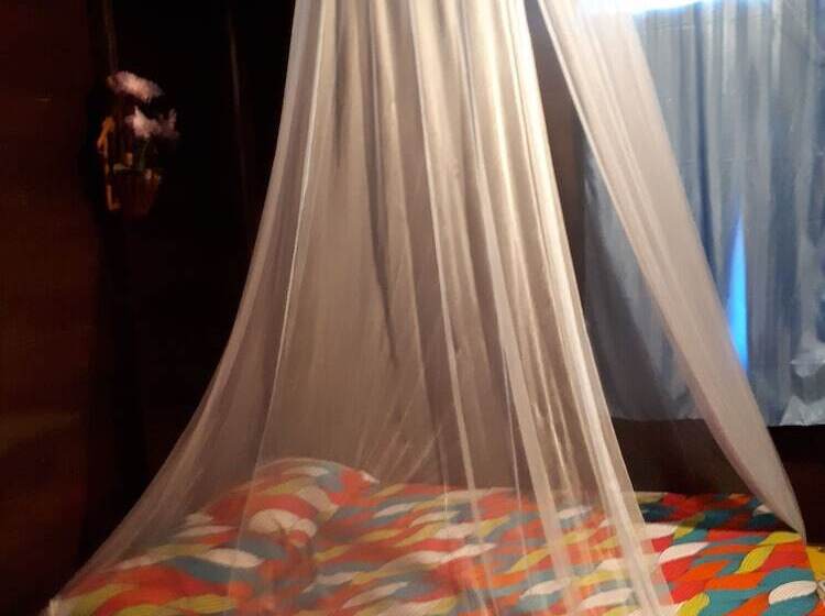 Pensão Baan Khunyaichuea