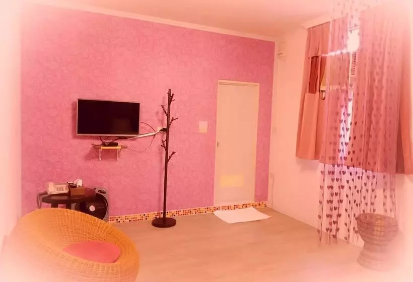 پانسیون Benevolence Homestay