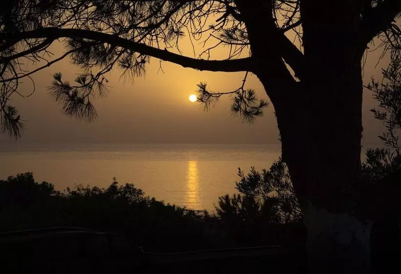 پانسیون Eight Dimensions Capari Suites Elafonisos