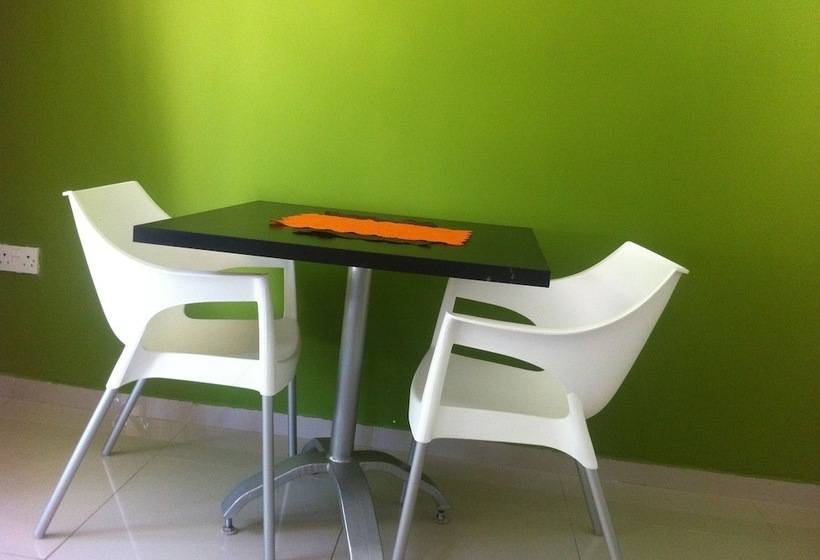 پانسیون Cosy Palms Guest House