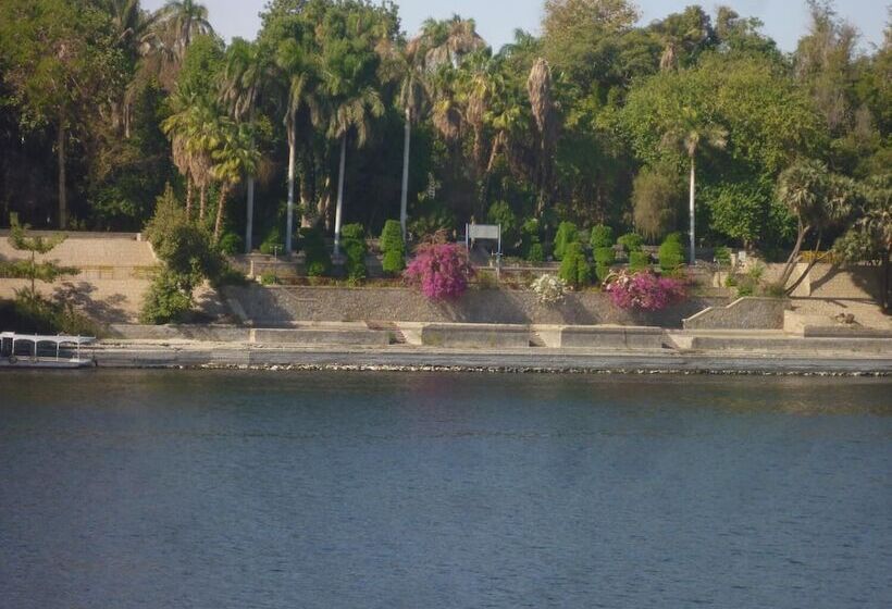 پانسیون El Prince Guesthouse