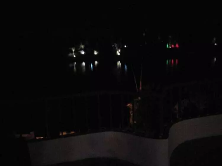 پانسیون El Prince Guesthouse