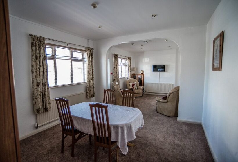 펜션 Holcombe Guest House