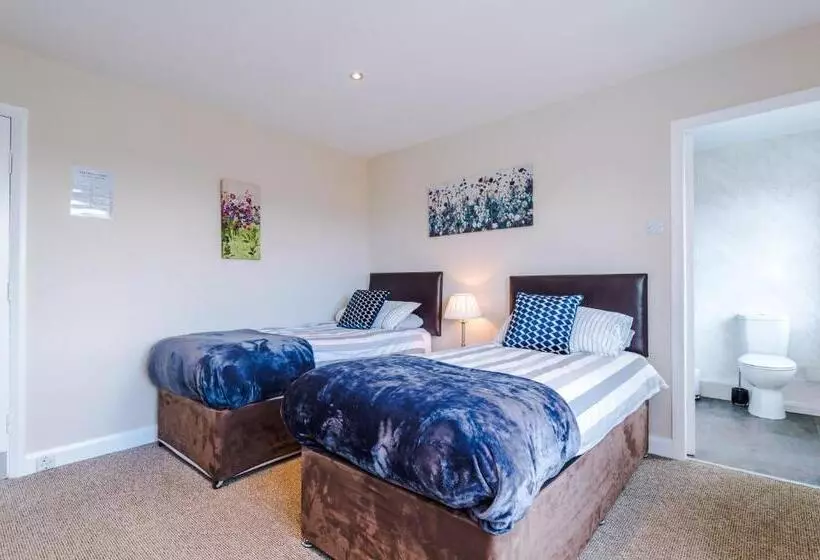 Majatalo Holcombe Guest House