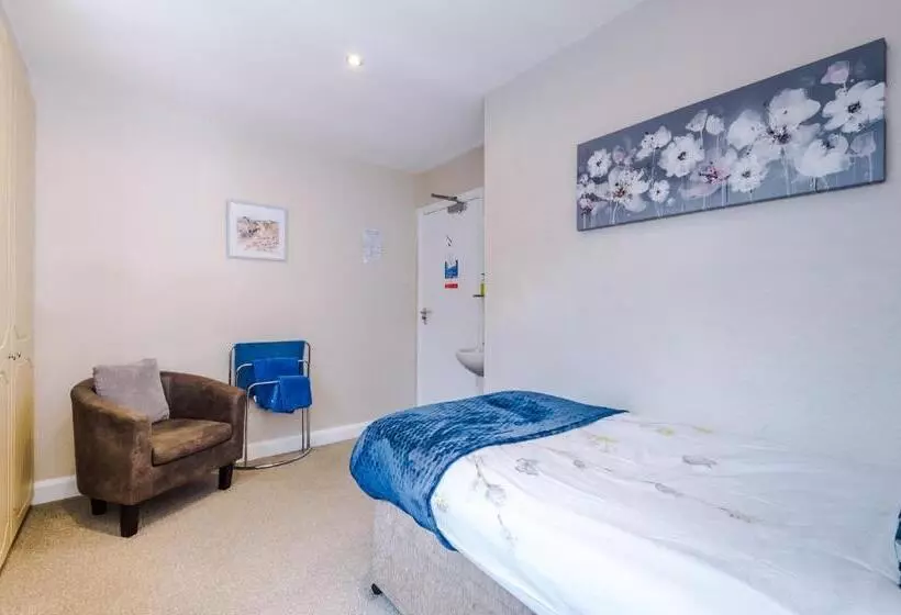 Majatalo Holcombe Guest House