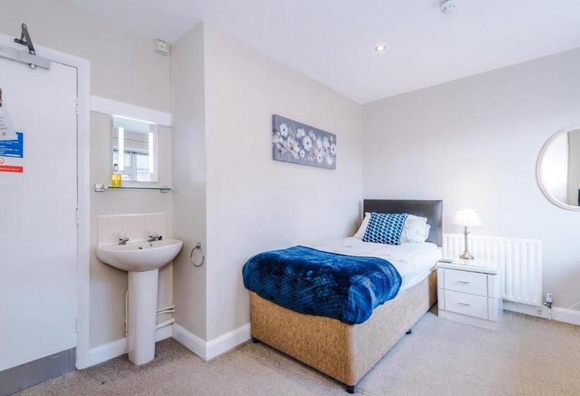 펜션 Holcombe Guest House