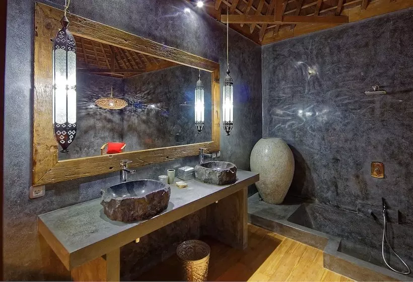 Secret River Villa