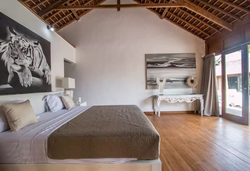 Secret River Villa