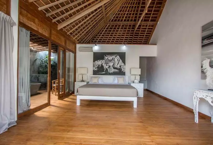 Secret River Villa