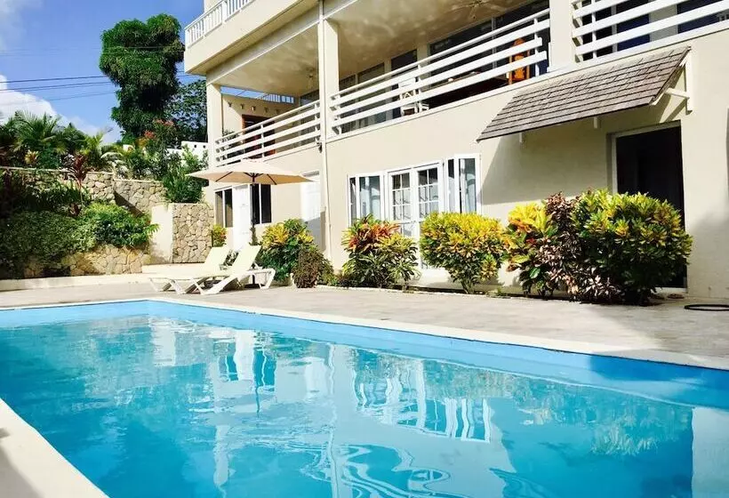 Treetops Apartments